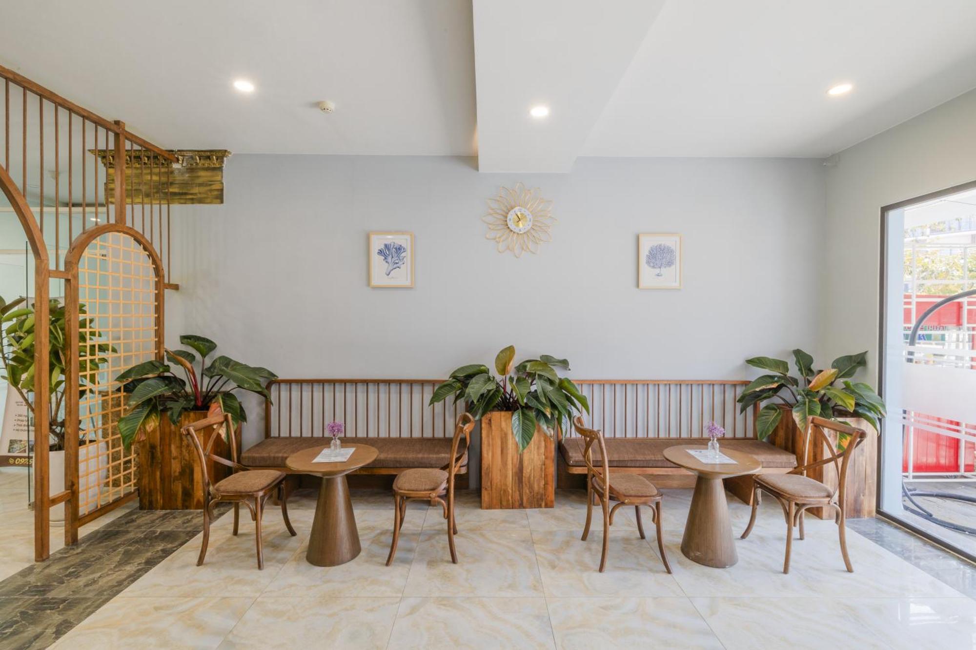 Amon Hotel Фу Куок Екстериор снимка