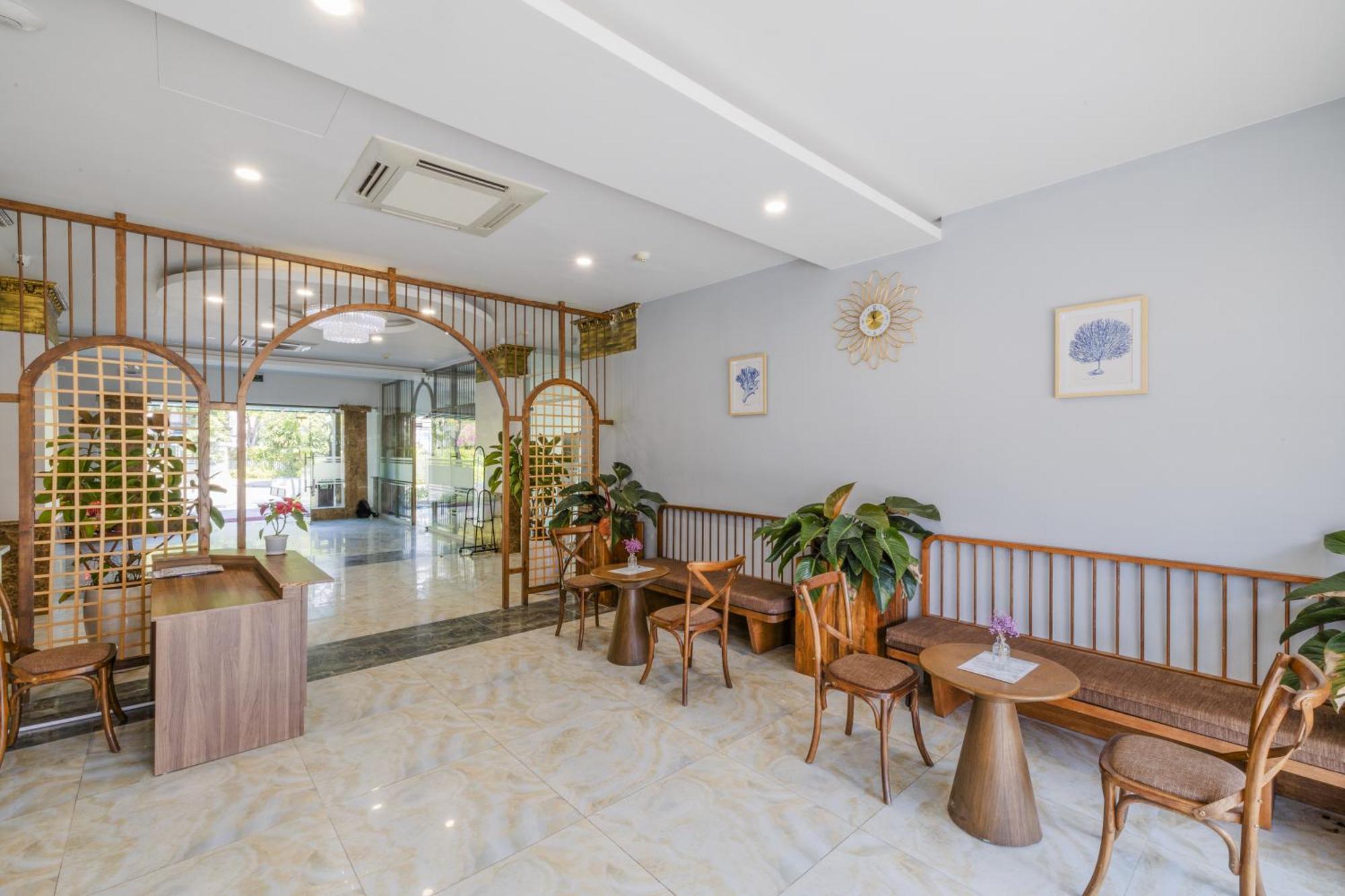 Amon Hotel Фу Куок Екстериор снимка